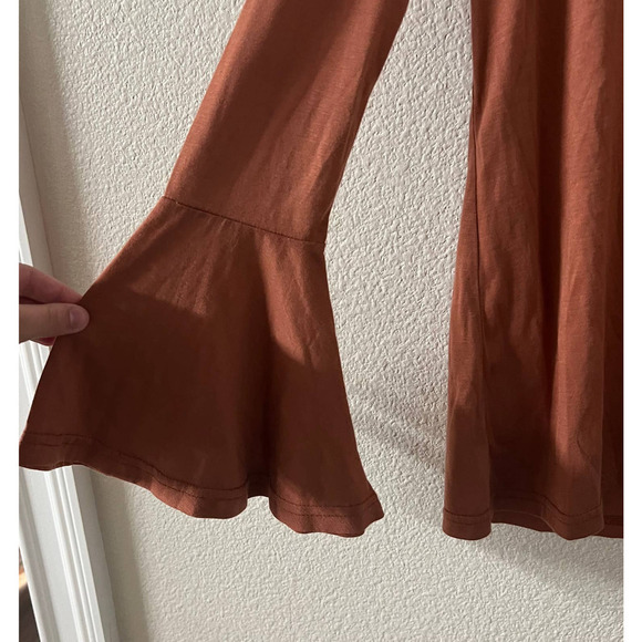 Lulus Let It Be Me Rust Orange Long Sleeve Bell Sleeve Top Size Small - Picture 5 of 6